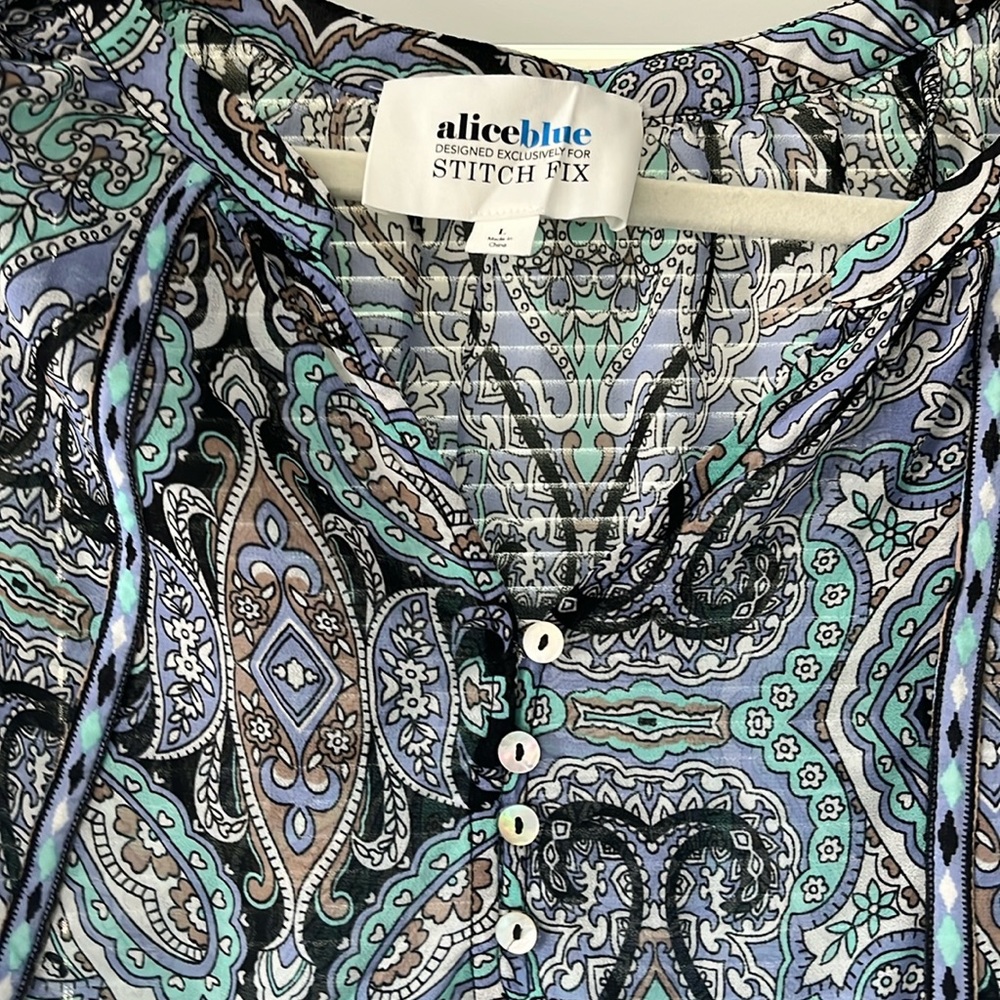 Great casual blouse, button details, 3/4 sleeves